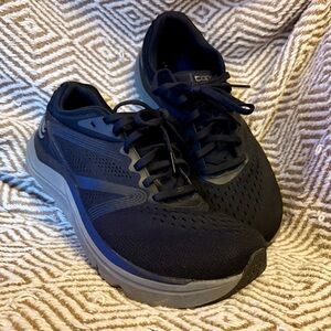 Topo Athletic Magnifly 4 Black Charcoal Running Shoes Sneakers 8